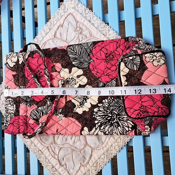 EUC- Vera Bradley drawstring bag - Picture 2 of 8